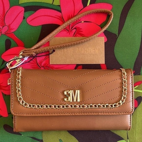 Brand New Steve Madden Cruz Cognac Trifold Snap Wristlet Wallet Gold Tone Chain - Picture 16 of 16